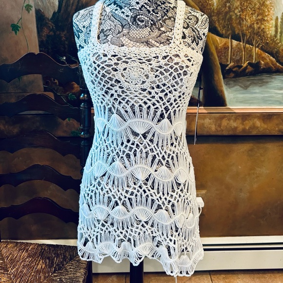 ✨💖 White Crochet Tank Tunic 💖 - Picture 1 of 8